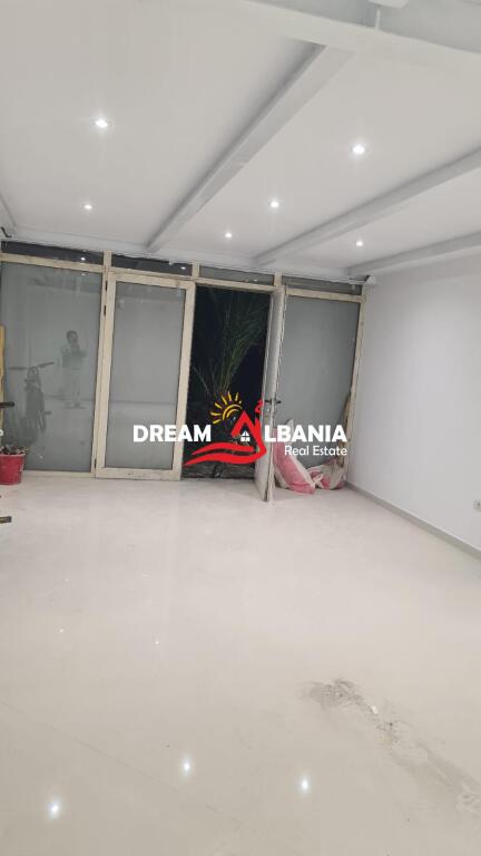 Business space for rent on Bulevardi i Ri