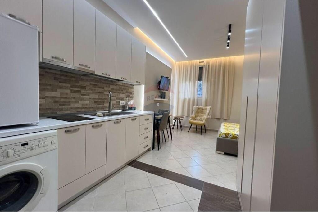 Studios for rent on Durrës street