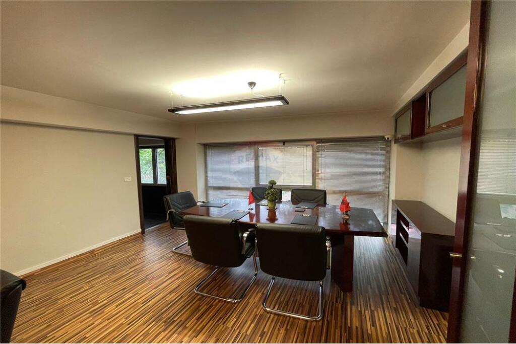 OFFICE SPACE FOR RENT NEAR BLV. BAJRAM CURRI!
