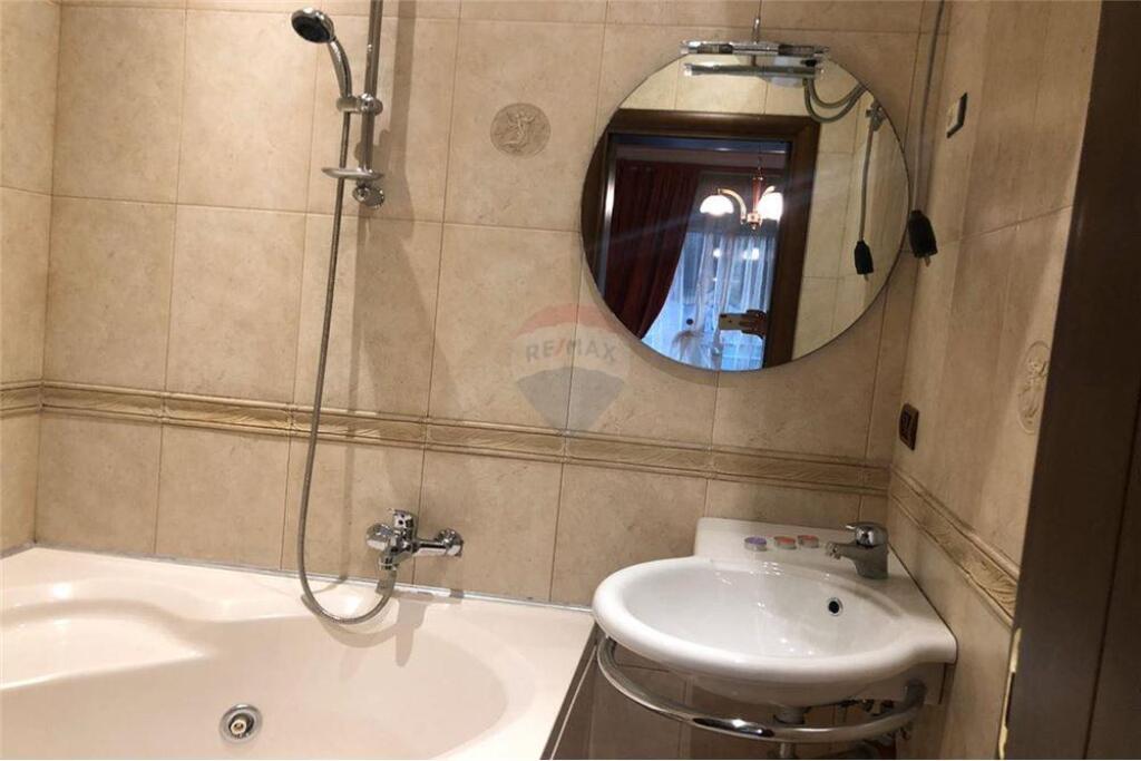 APARTAMENT 2+1 PER QIRA NE BLLOK