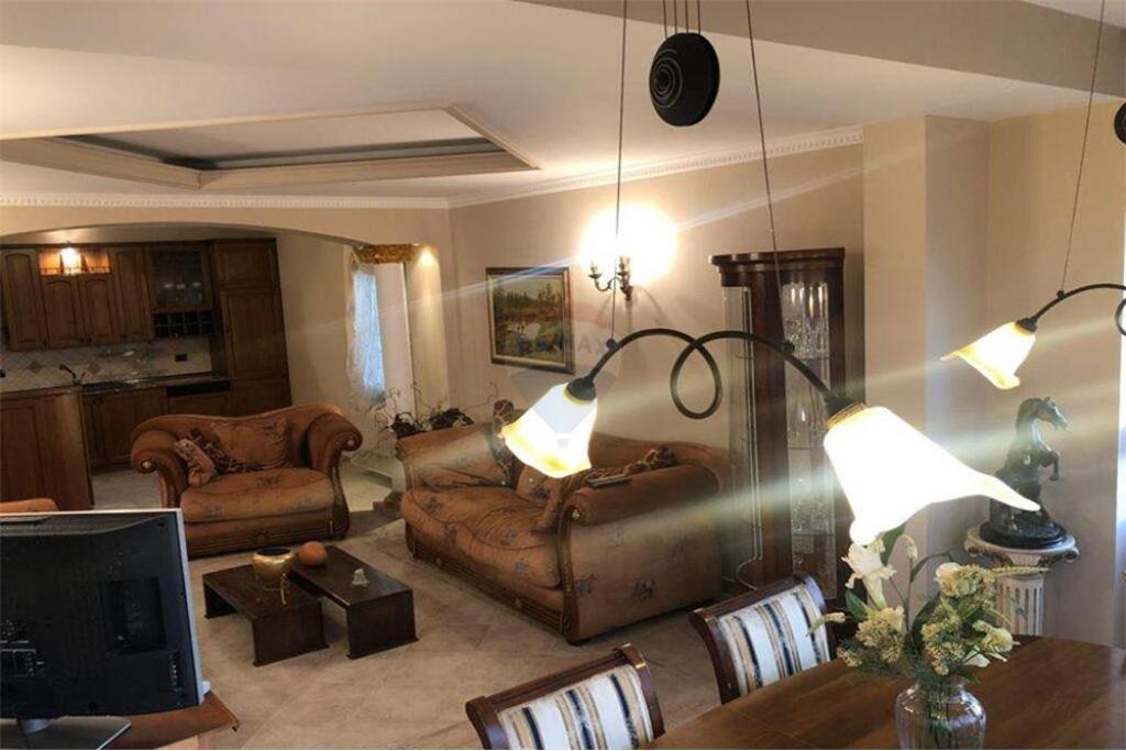 APARTAMENT 2+1 PER QIRA NE BLLOK