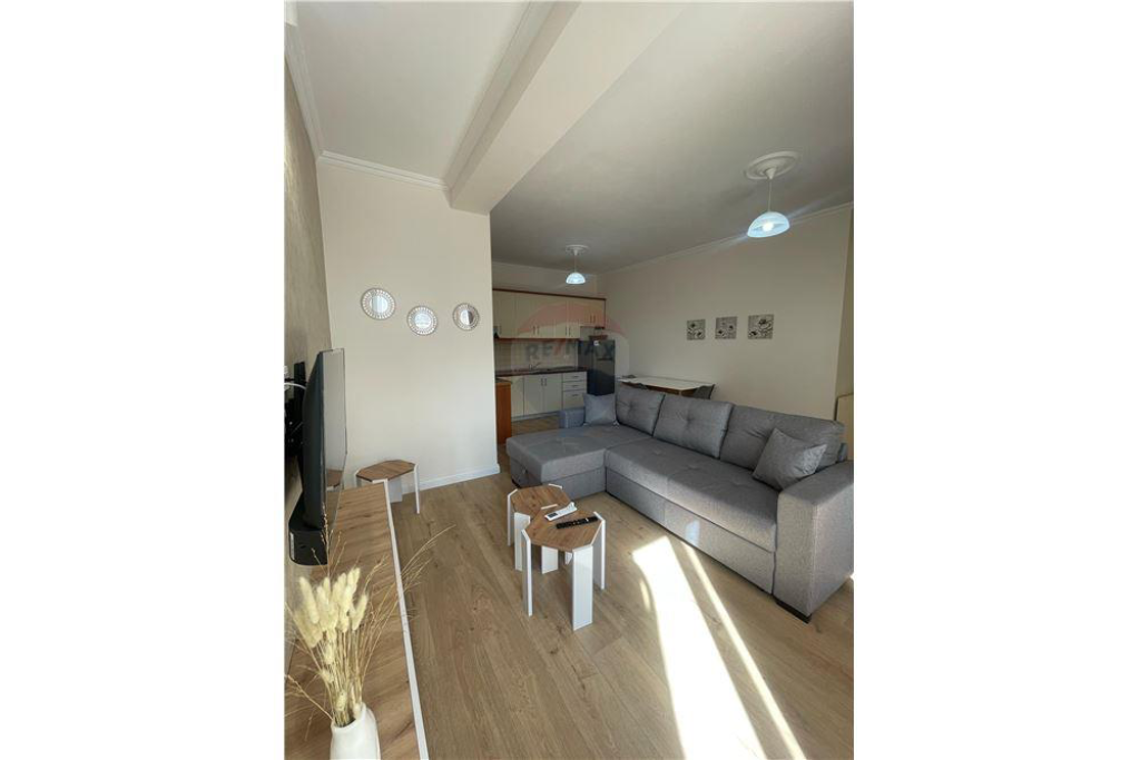 1+1 apartment for rent in Astir!