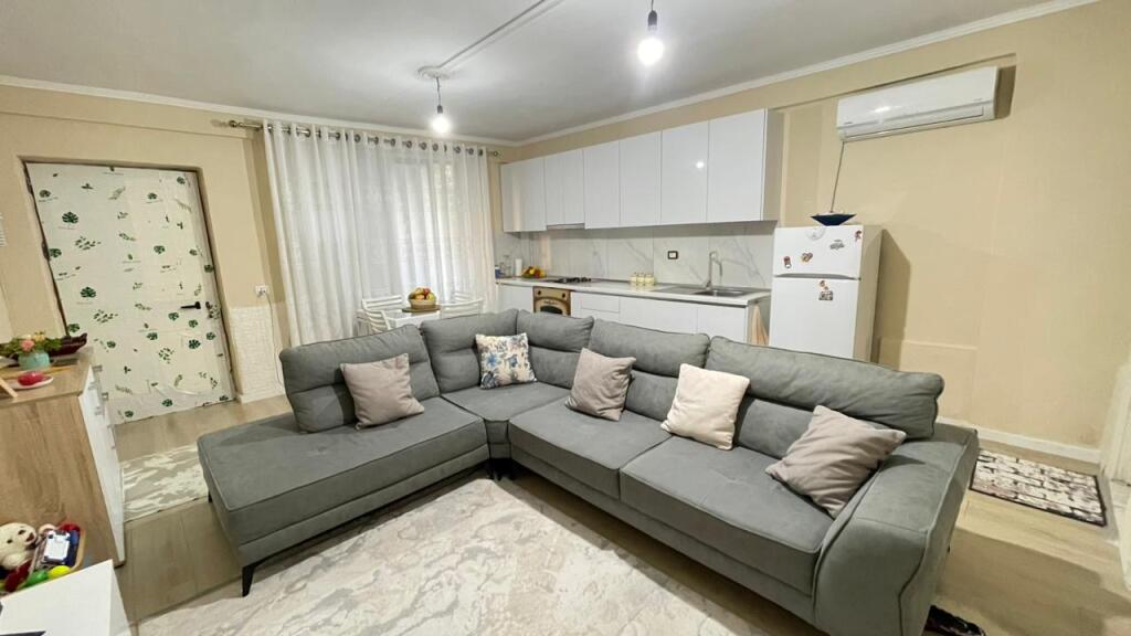 1+1 for rent Bulevardi i Ri Rruga Jordan Misja