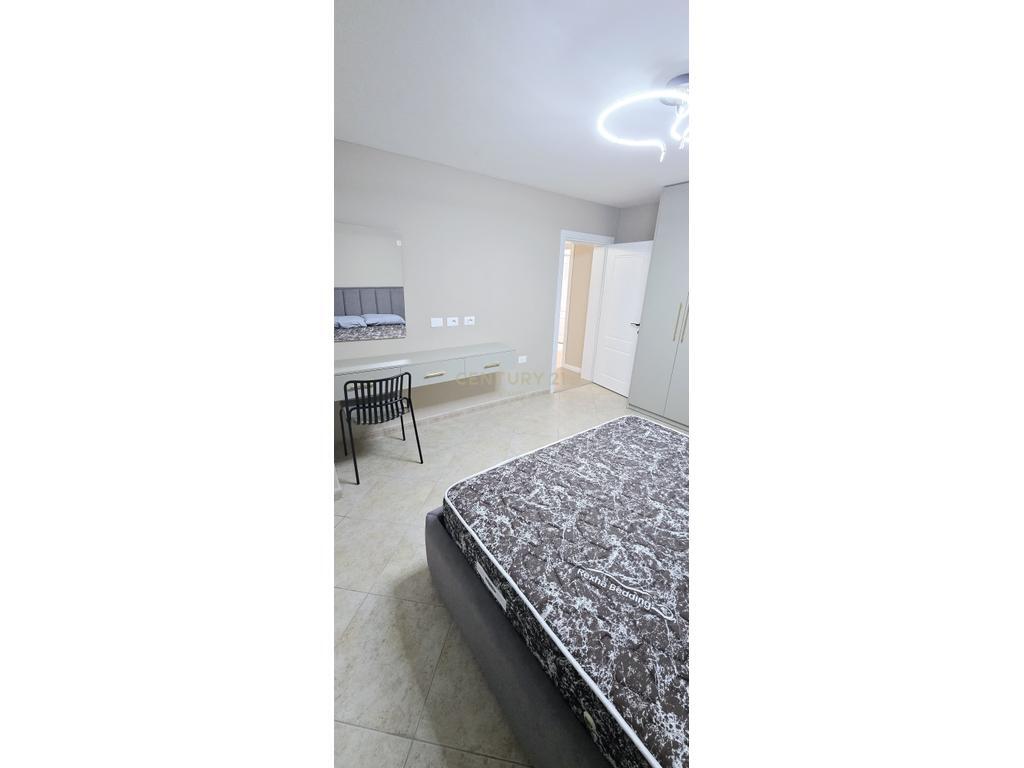 3+1+2 Apartment for Rent near the train station, Tirana -