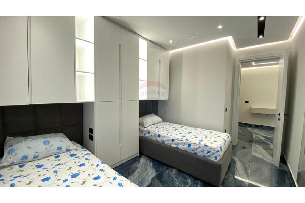 2+1 apartment for rent near the Botanical Garden!