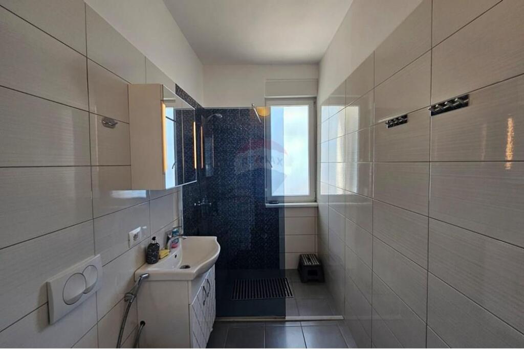 Apartament 2+1 për qira tek 21-Dhjetori!