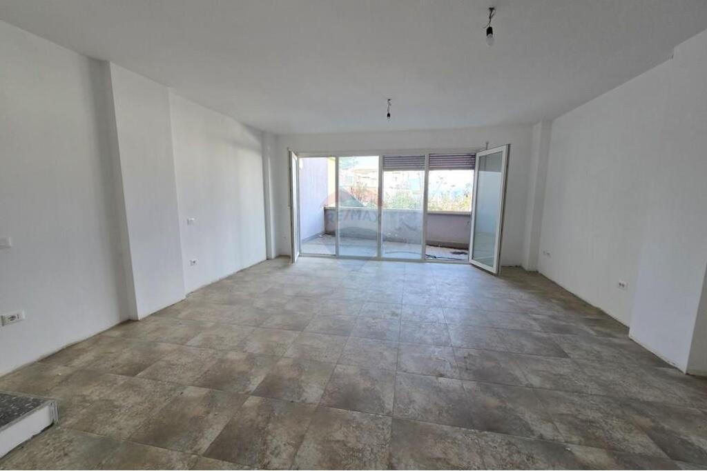 Duplex for sale at the Botanical Garden