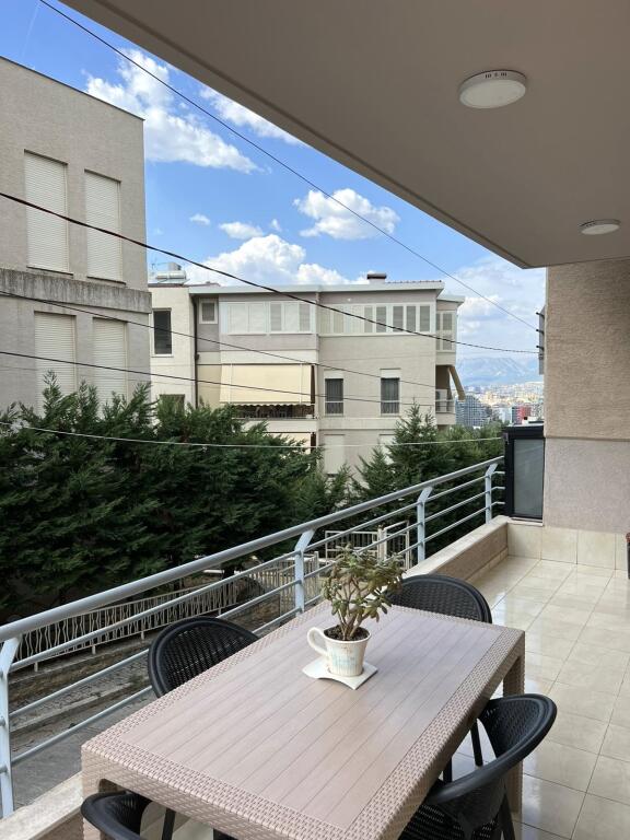 1+1 apartment for rent in Liqeni i Thate.