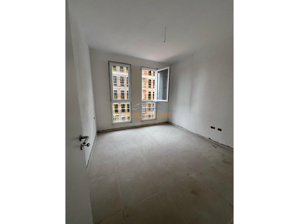 Shitet, Apartament 1+1, Univers City