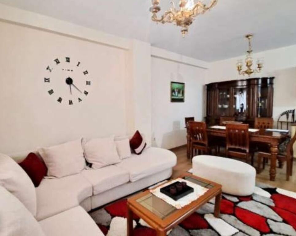 Apartment 2+1 is offered on Kavaja Street