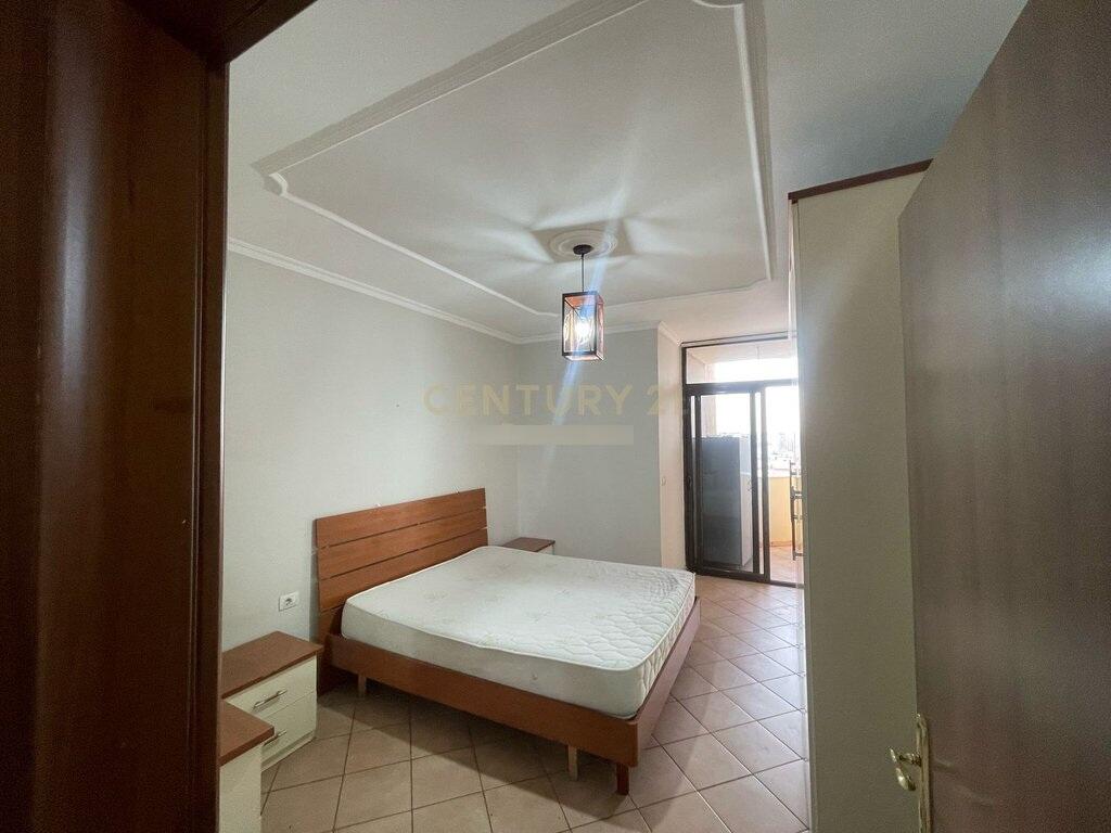 FOR RENT APARTMENT 1+1, NEAR GLOBE
