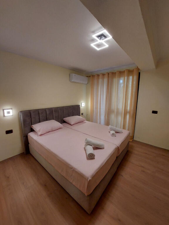Apartament Ne Shitje 2+1 Tek Myslym Shyri (ID B120685) Tirane
