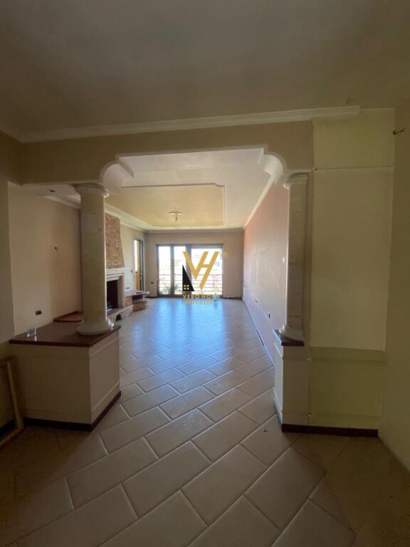 OFFICE 160M2 FOR RENT IN THE BLOCK