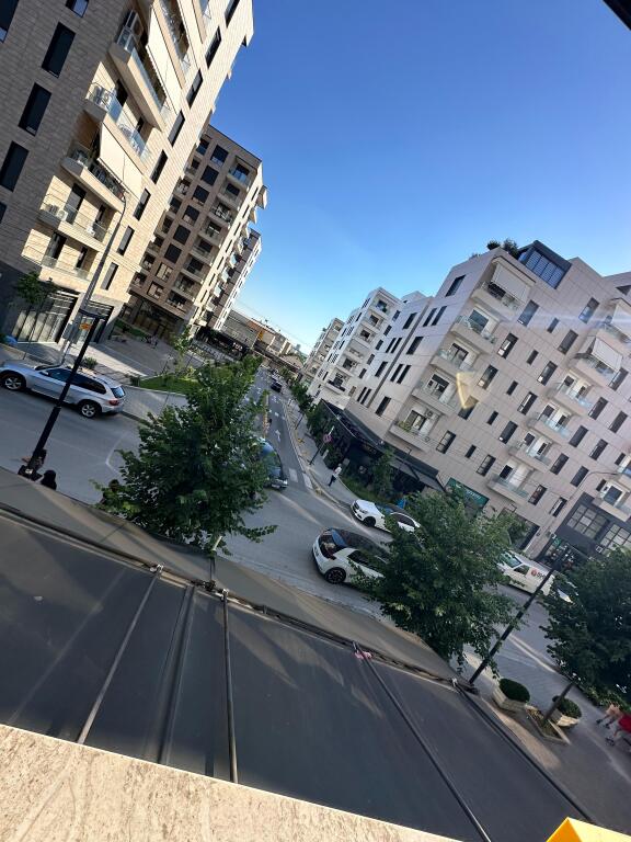 Japim me qera zyre 40 m2 ne Porcelan