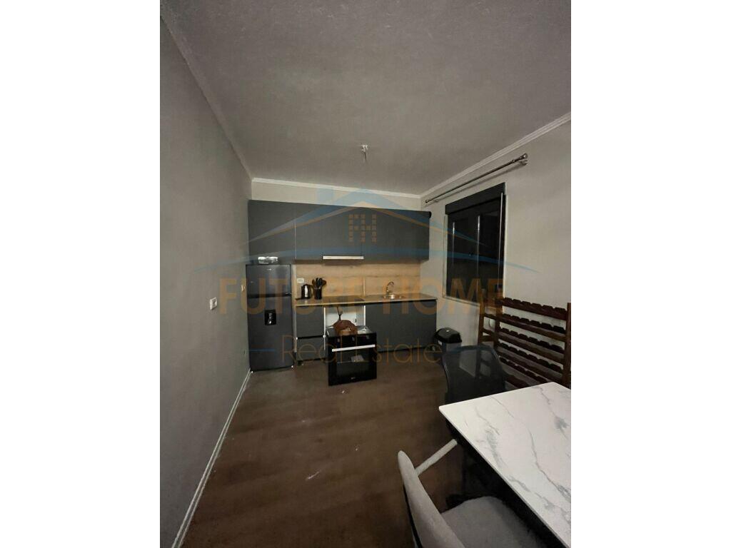 Qera, Apartament 1+1, Qendër, Tiranë