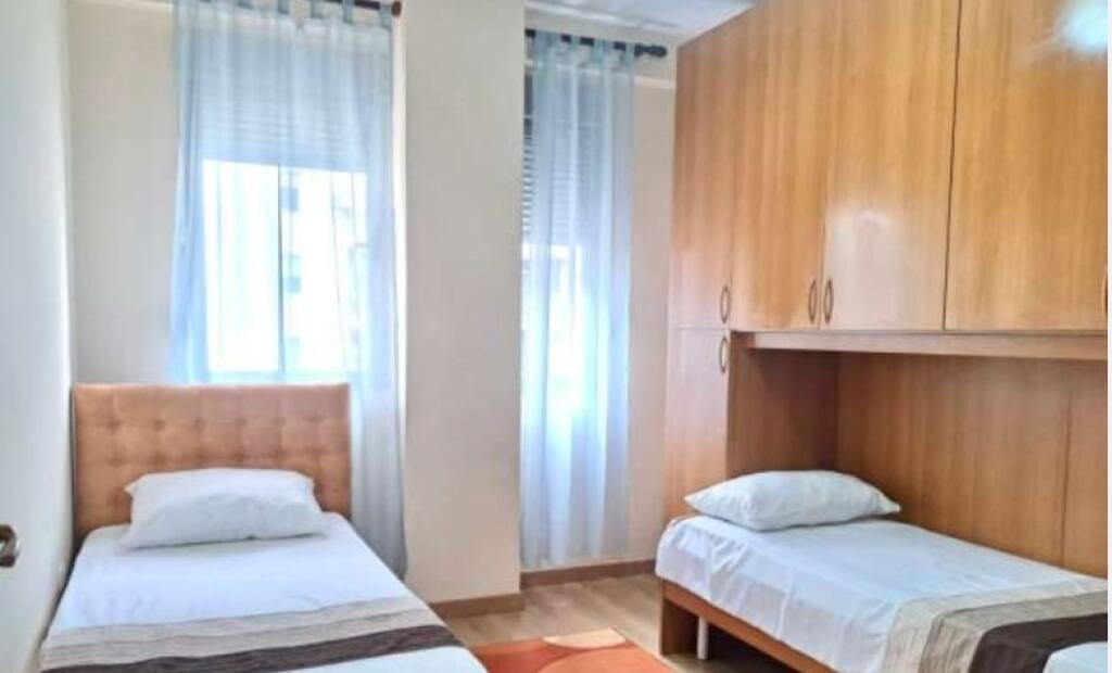 Apartment 2+1 is offered on Kavaja Street