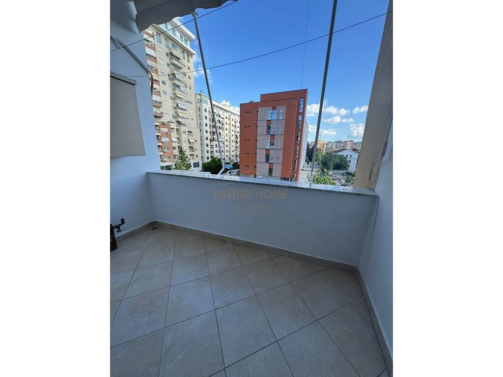 Qera, Apartament 1+1, Rruga Panorama.