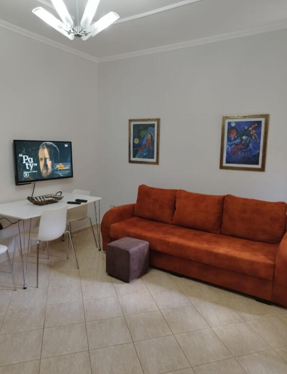 Apartament 1+1 për qira te 21-Dhjetori!