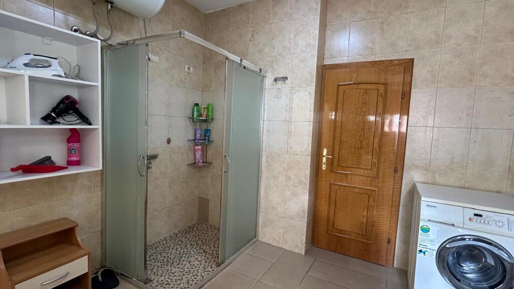 Apartment 2+1+2 for rent, Pazari i Ri