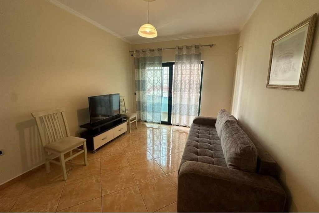 1+1 apartment for rent Myslym Shyri!