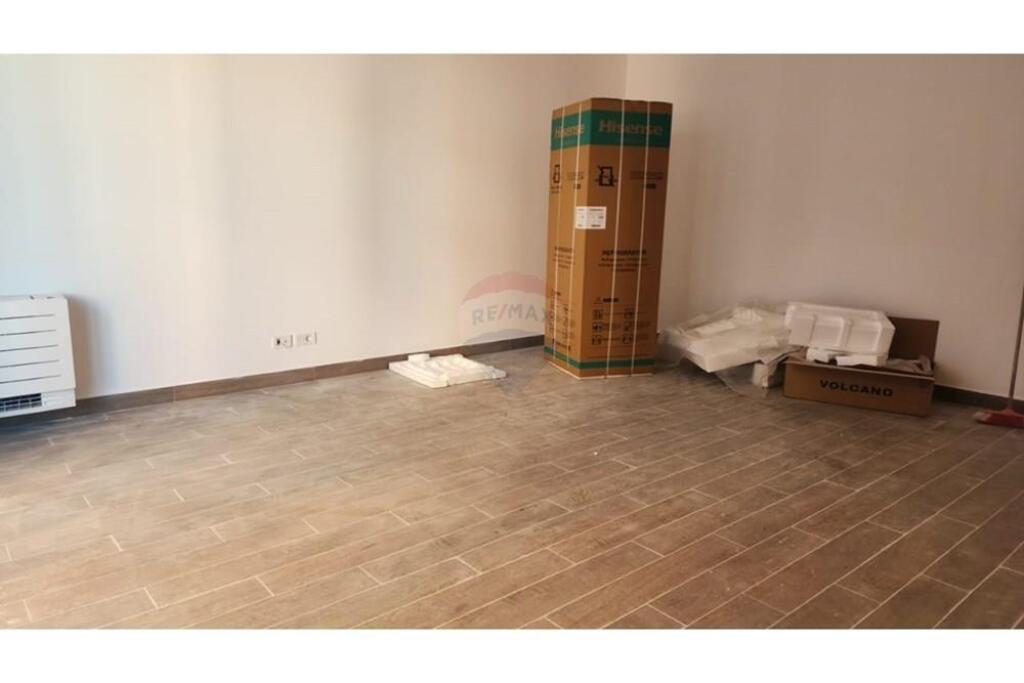2+1 Apartment + Parking Space 🚘 In Complex