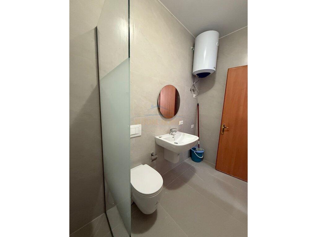 Qera, Apartament 1+1, Rruga Panorama.