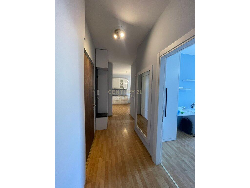 AFFITTIAMO APPARTAMENTO 2+1+2 IN VIA 21 DICEMBRE