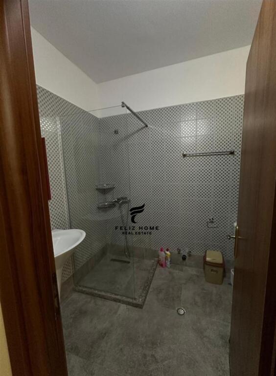 APARTAMENT ME QERA 2+1 ASTIR