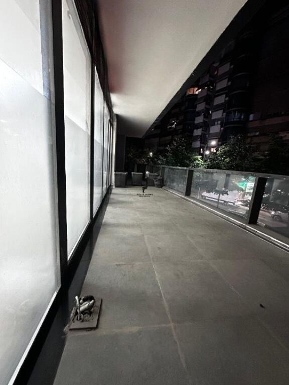 ZYRE ME QERA 230 M2 SELVIA