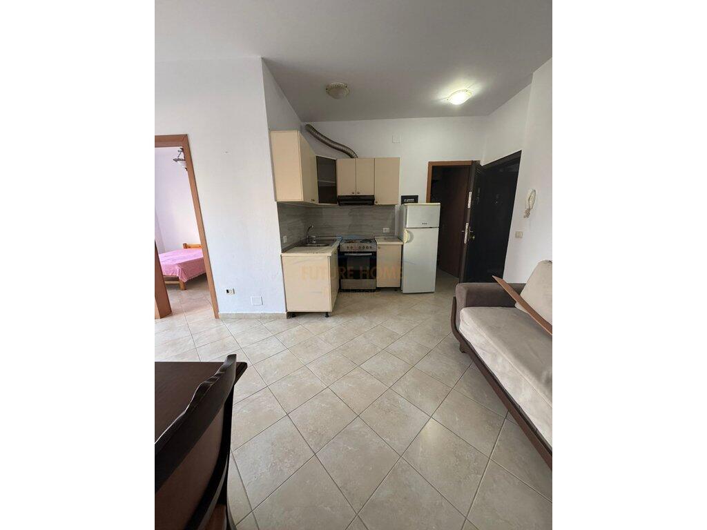 Qera, Apartament 1+1, Rruga Panorama.