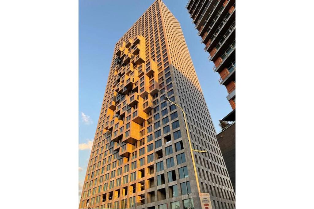 FOR SALE APARTMENT DOWNTOWN ONE !