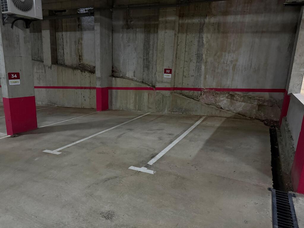 For Sale Apartment 3+1+2 With 3 Parking Spaces at Kodra e Diellit