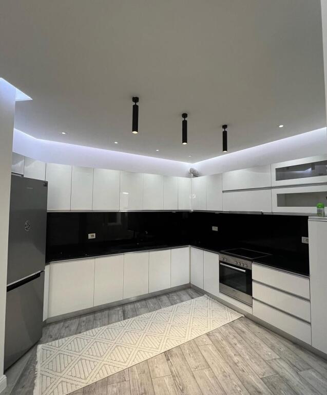 Shitet: Apartament 2+1 ne Astir te Fratari
