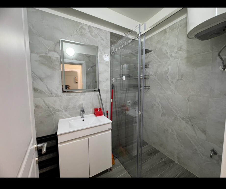 1+1 APARTMENT + PARKING SPACE FOR RENT NEAR THE PROSECUTOR'S OFFICE OF TIRANA!
