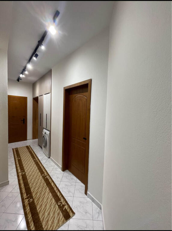 Apartment for Rent 1+1 at Komuna E Parisit