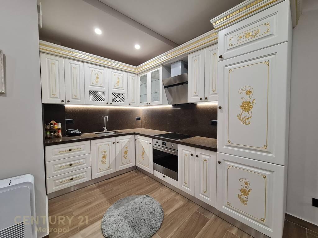 For sale 1+1 apartment + parking space in a private residence in Lunder, TEG