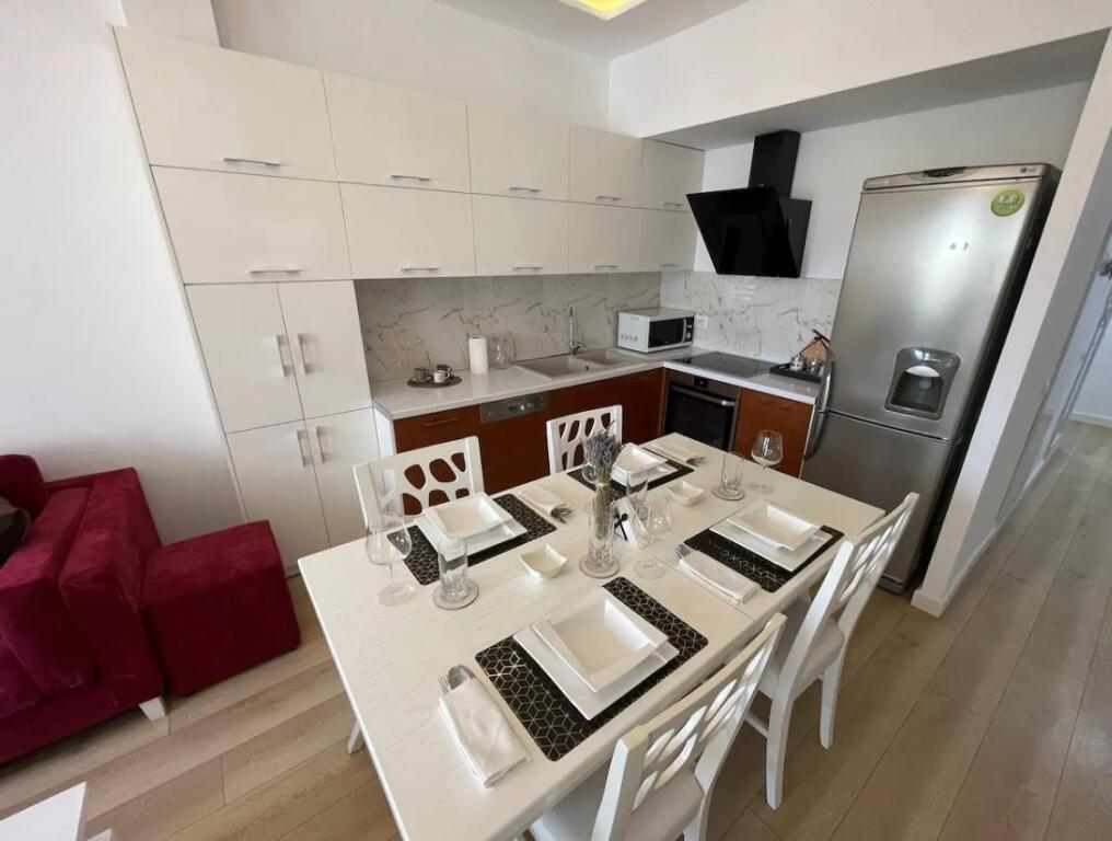Apartament 2+1 me qira LIQENI ARTIFICIAL