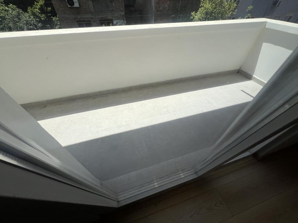 OFFICE FOR RENT 55 M2 WILSON SQUARE
