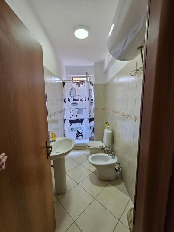 2+1 apartment is offered at the zoological garden.