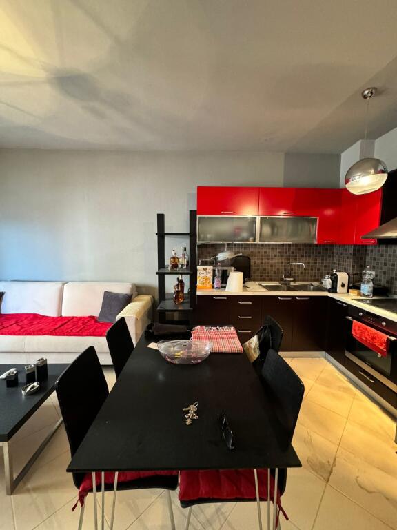 1+1 apartment for sale near Lungomare, Vlore.