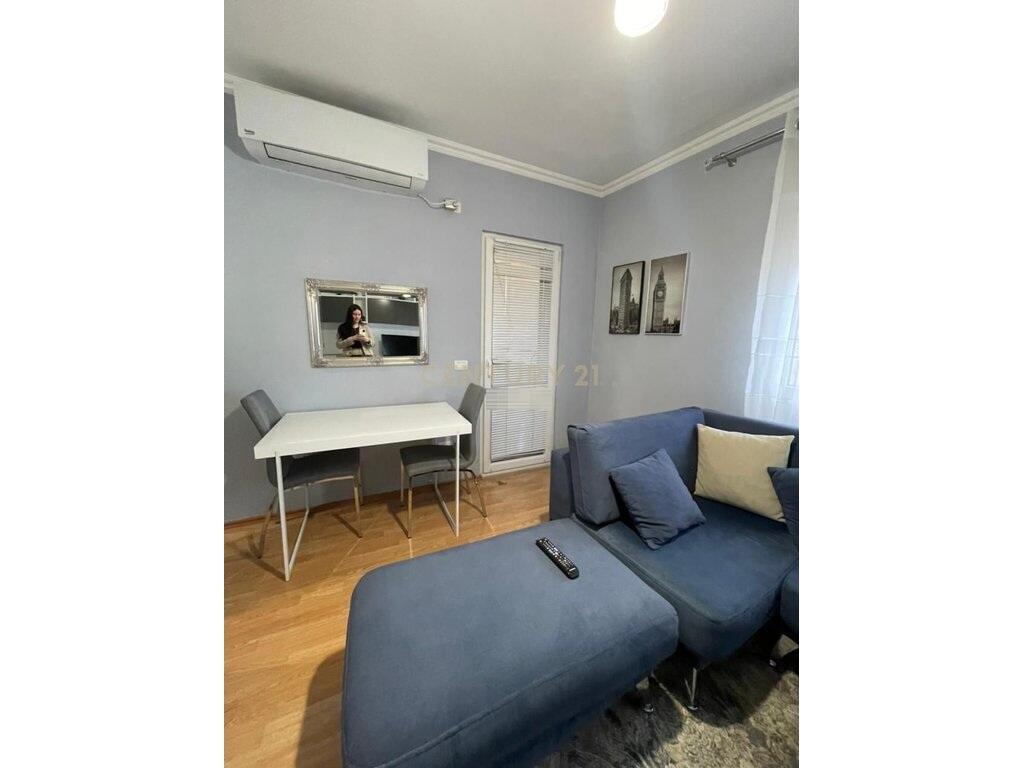 RR. ALI DEMI, WE ARE RENTING AN APARTMENT 1+1