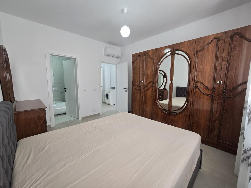Apartament 2+1+2 me ballkon per qira, 5 Maji!