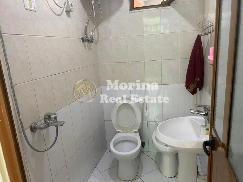 Qera, Hyrje Private 2+1, Bulevardi Ri.