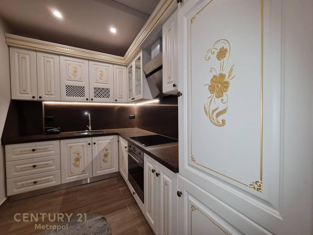 For sale 1+1 apartment + parking space in a private residence in Lunder, TEG