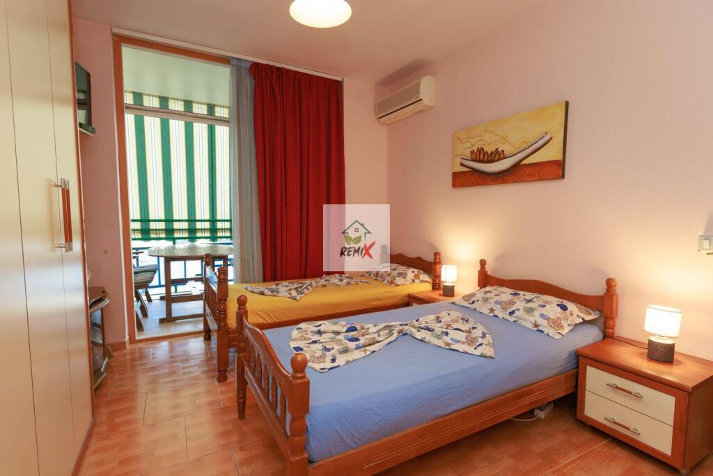 SHITET SUPER APARTAMENT 2+1+2 ME PAMJE DETI NE PLAZHIN GOLEMIT