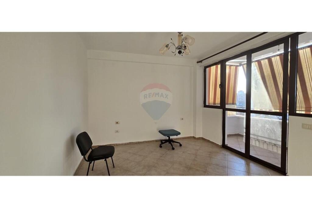 Apartament 1+1 për qira, Rruga e Elbasanit