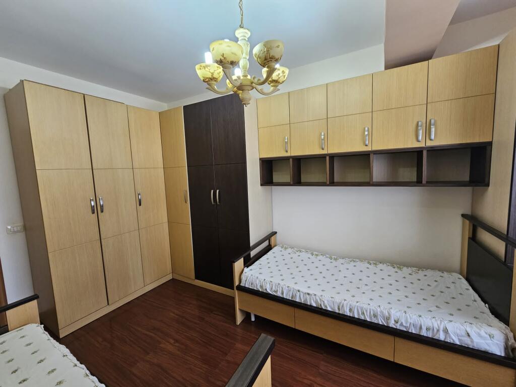 2+1 apartment is offered at the zoological garden.
