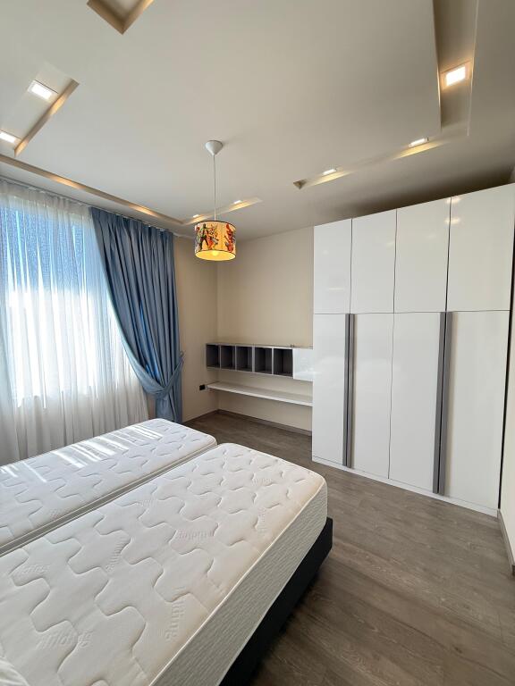 Villa 2 camere da letto in affitto, lago artificiale