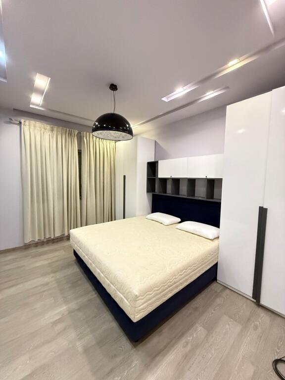 Villa 2 camere da letto in affitto, lago artificiale