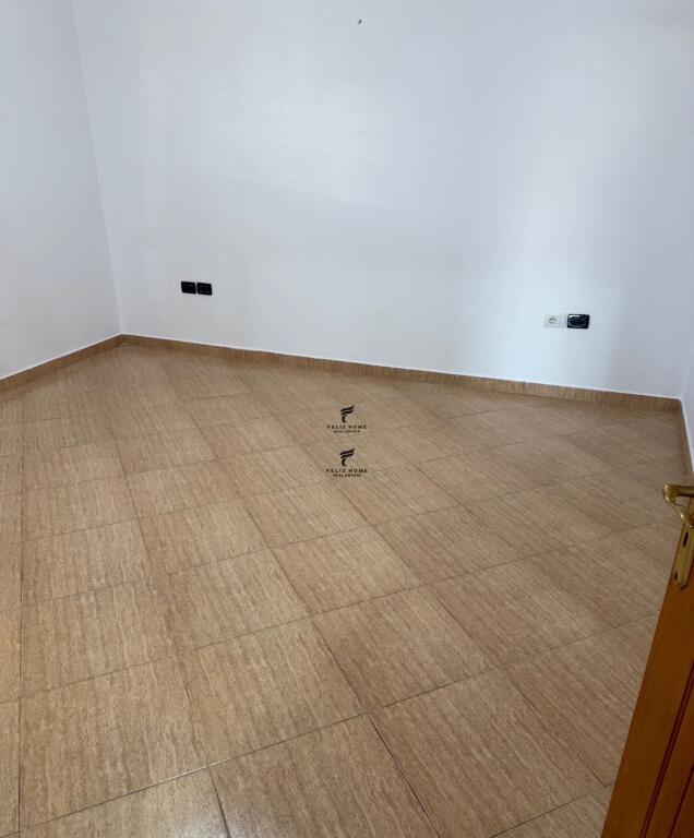 APARTAMENT ME QERA 3+1 SIRI KODRA